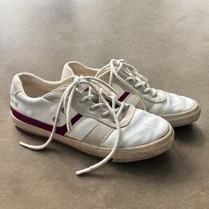 Zara Kids White Retro Sneakers with Contrast Side Strips. Size 1